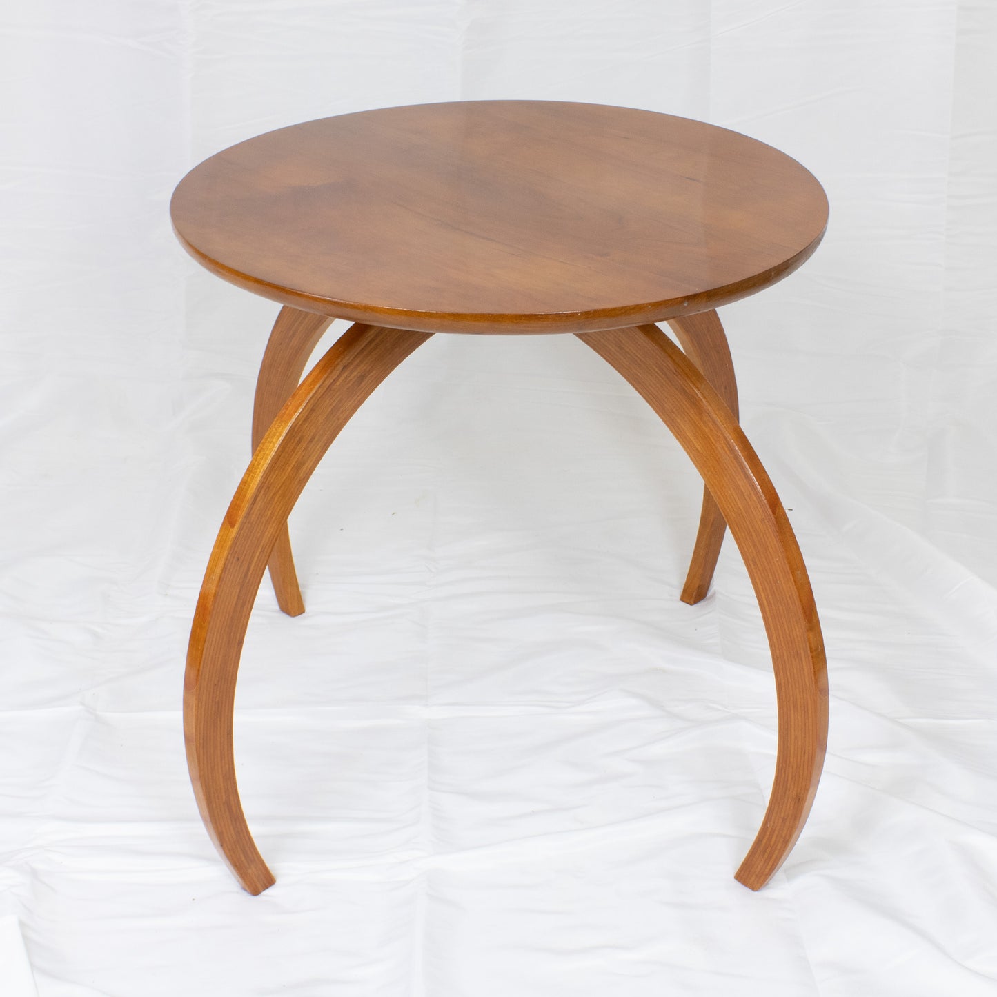 05 Round Cherry End Table